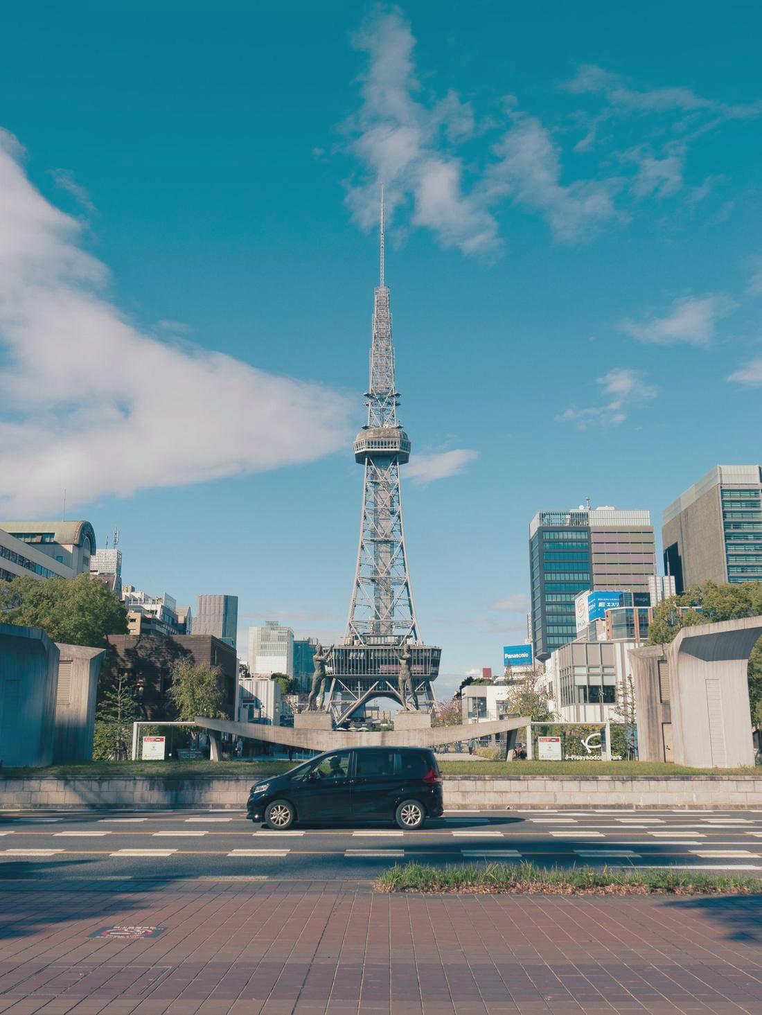 名古屋テレビ塔と久屋大通